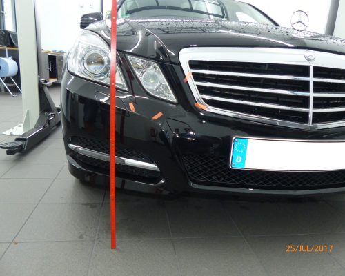 MB E300 schwarz Unfallschaden 07-2017 072